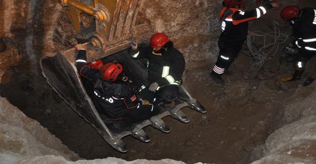 Sondaj kuyusuna düşen kızın cesedi 31 saat sonra çıkarılabildi