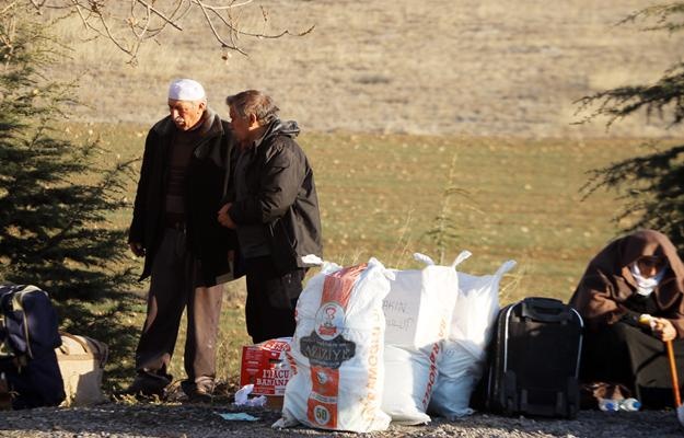 Eskişehir’de kamyon ile yolcu otobüsü çarpıştı