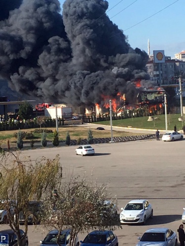 Bursa'da yangın çıktı, metro seferleri durduruldu