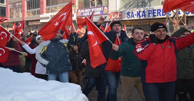 Yüksekova’da teröre lanet yürüyüşü