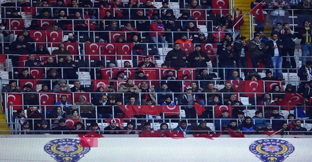 Futbol Ailesi Şehitler İçin Bir Araya Geldi