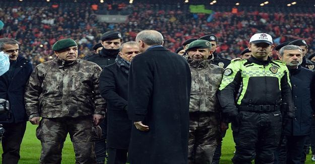 Futbol Ailesi Şehitler İçin Bir Araya Geldi