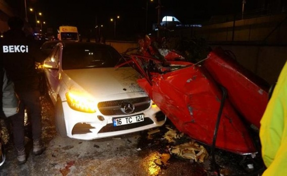 Bursa Osmangazi'de Zincirleme Trafik Kazası