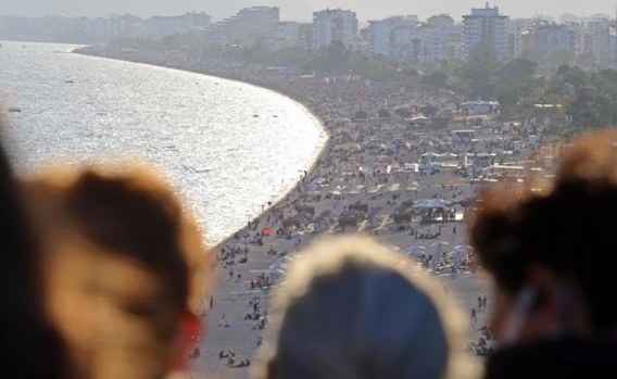 SOLOTÜRK, Konyaaltı Sahili Gösterisi