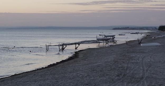 Marmaraereğlisi'nde deniz 10 metre çekildi