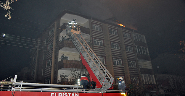 Apartmanda yangın paniği