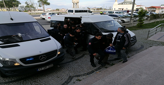 Biga'da FETÖ operasyonu: 17 gözaltı