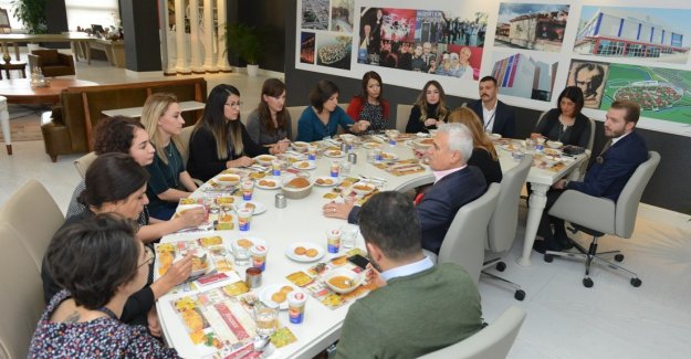 Bozbey personelle yemekte buluştu