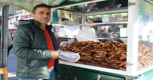 Gaziden dolar bozdurana simit bedava