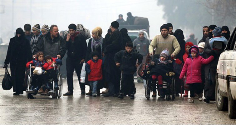 Halep’te sivillerin tahliyesi ertelendi