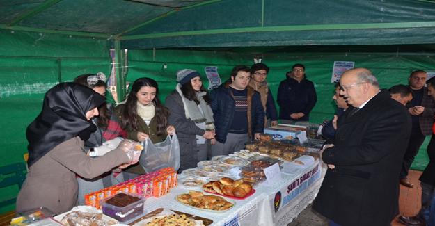 İznik'te Öğrencilerden Mehmetçik İçin Kermes