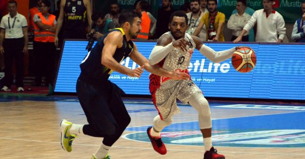 Spor Toto Basketbol Ligi’nde sürpriz ayrılık