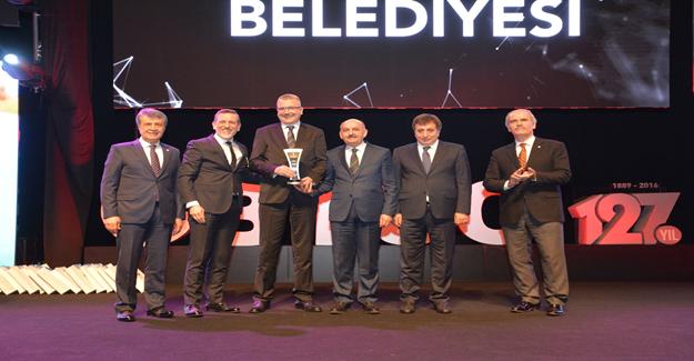 BTSO’dan Karacabey’e Ödül Yağmuru