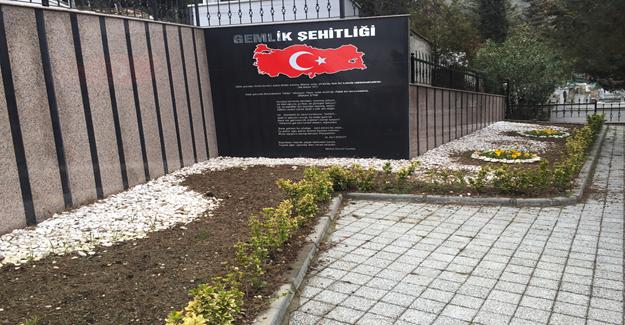 Şehitlik Yenileniyor