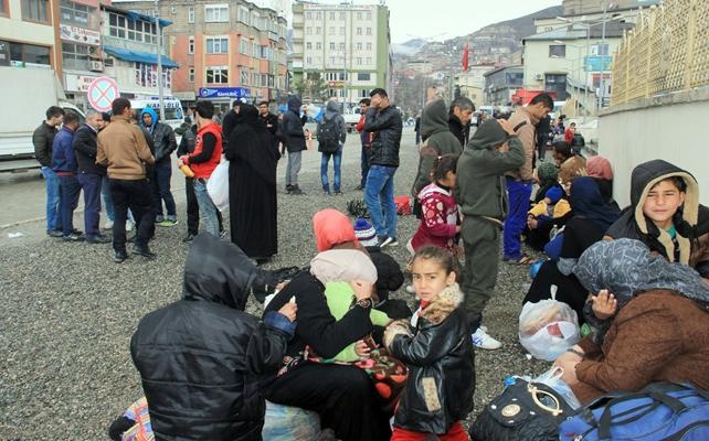 95 sığınmacı Hakkari’ye geldi