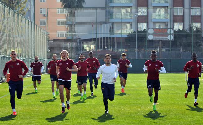 Aytemiz Alanyaspor’da Fenerbahçe maçı hazırlıkları sürüyor