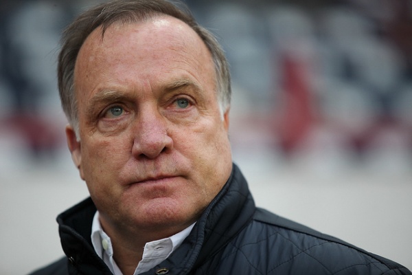 Dick Advocaat: “3 günde 2 maçı kaldıramıyoruz”