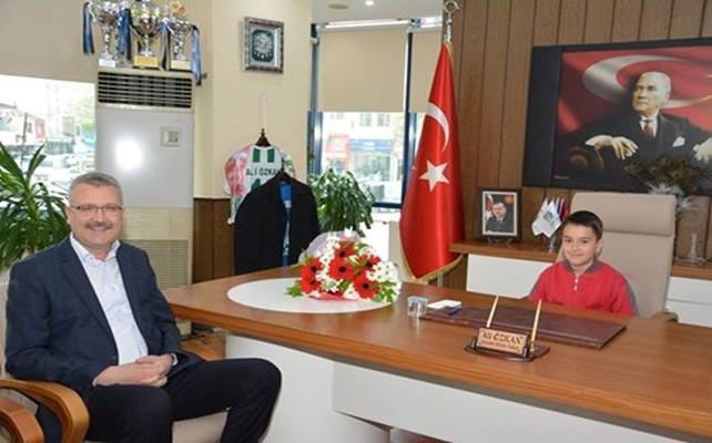 ‘Minik Başkan’dan Karacabey’de Çevreye Duyarlılık Çağrısı