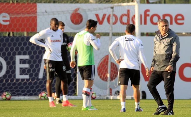 Beşiktaş'ta Fenerbahçe maçı hazırlıkları