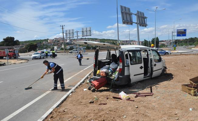 Çanakkale'de trafik kazası: 9 yaralı