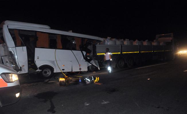 Kocaeli'nde zincirleme trafik kazası: 8 yaralı