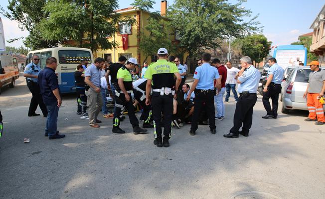 Edirne'de yunus ekibi kaza yaptı: 2 yaralı