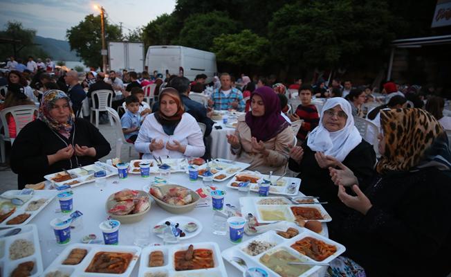 Gölyazılılar iftar sofrasında buluştu