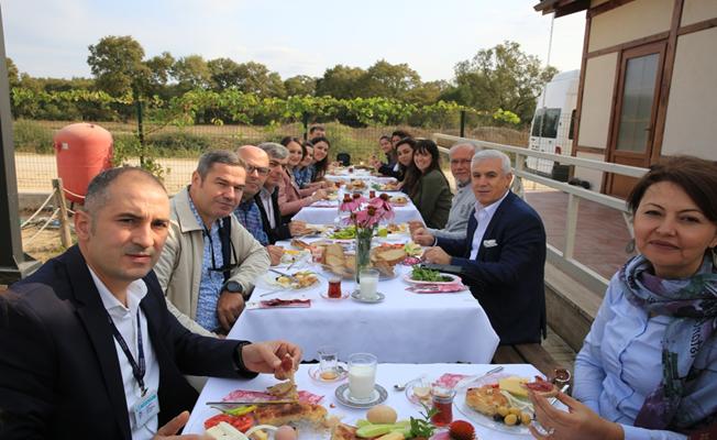 Başkan Bozbey kahvaltıyı çalışanlarıyla yaptı