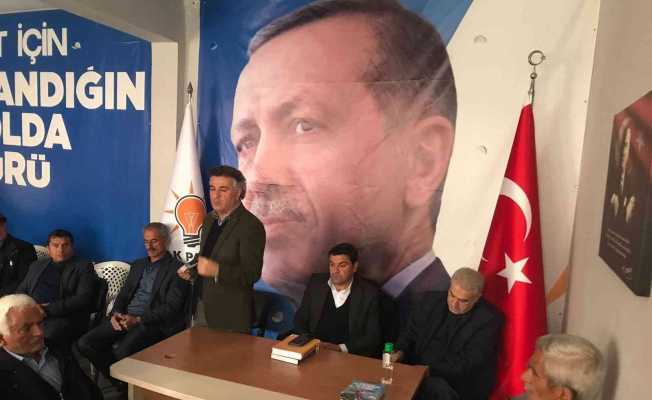 AK Parti Tut İlçe Başkanlığında istişare toplantısı