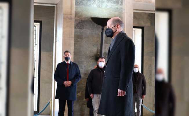 Almanya Başbakanı Scholz, Anıtkabir’i ziyaret etti