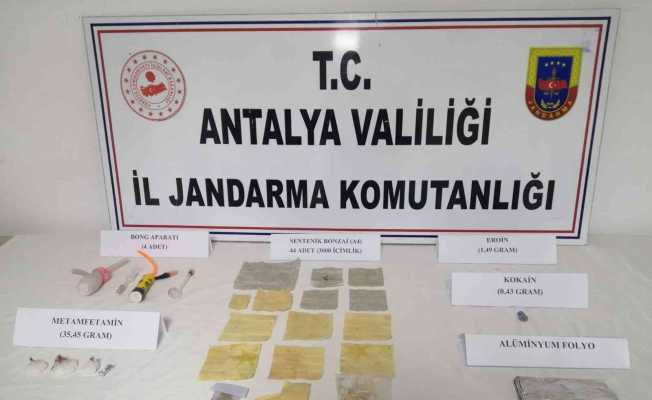 Antalya’da 3 bin 300 kullanımlık emdirilmiş sentetik bonzai ele geçirildi