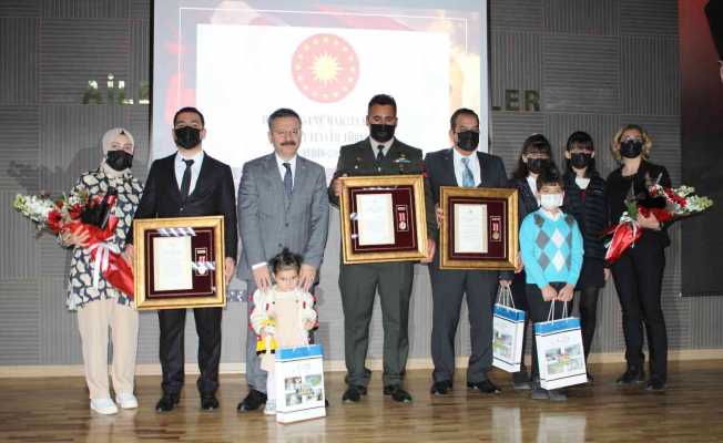 Aydın’da 3 gaziye Devlet Övünç Madalya Beratı takdim edildi