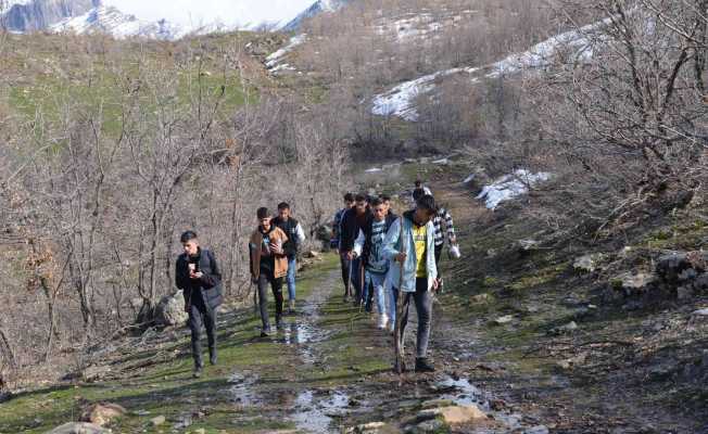 Baharın gelişiyle terörden temizlenen bölgede ’Trekking’ keyfi