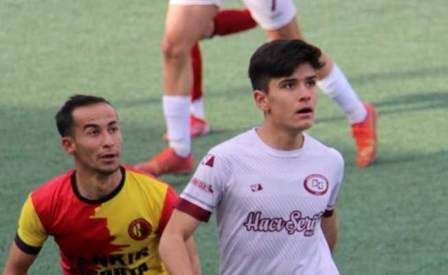 Bir sezonda attığı 43 golle dikkatleri üzerine çekti