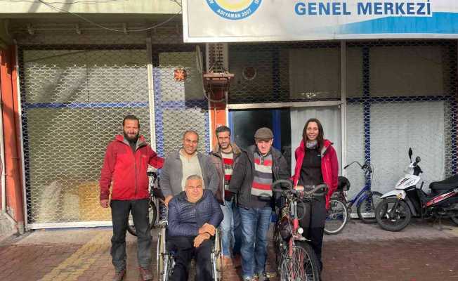 Bisiklet ile ülkeleri gezen çift Adıyaman’a geldi