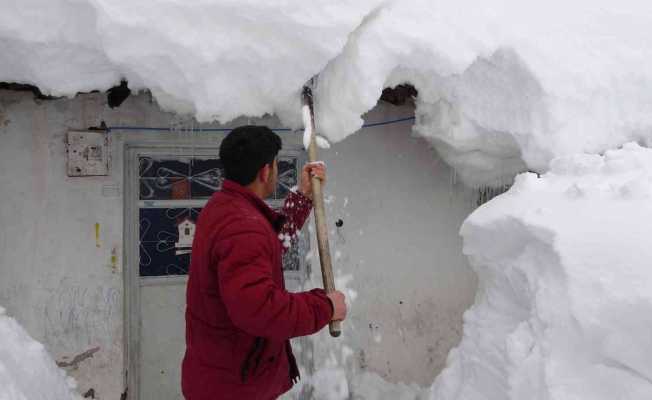 Bitlis’e bu kış yağan karın kalınlığı 9 metreye yaklaştı