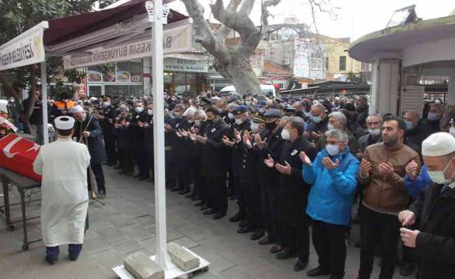 Burhaniye’de polis memuru için tören düzenlendi