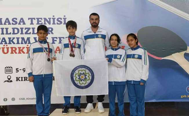 Büyükşehir Masa Tenisi sporcusu Türkiye 3’üncüsü oldu