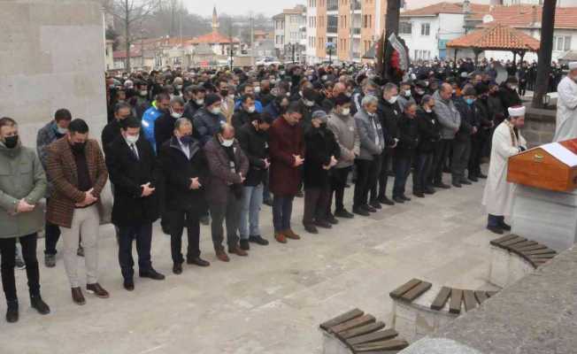 Çatıdan düşüp hayatını kaybeden çiftçi, son yolculuğuna uğurlandı