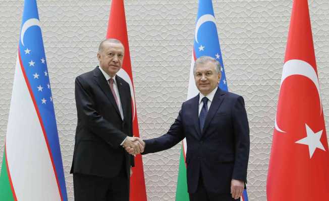 Cumhurbaşkanı Erdoğan, Özbekistan Cumhurbaşkanı Mirziyoyev ile görüştü