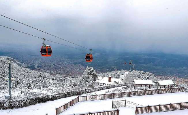 Denizli Teleferik ve Bağbaşı Yaylası beyaza büründü