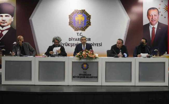 Diyarbakır’da toplu ulaşım ihalesinde 25 hat için teklif verildi