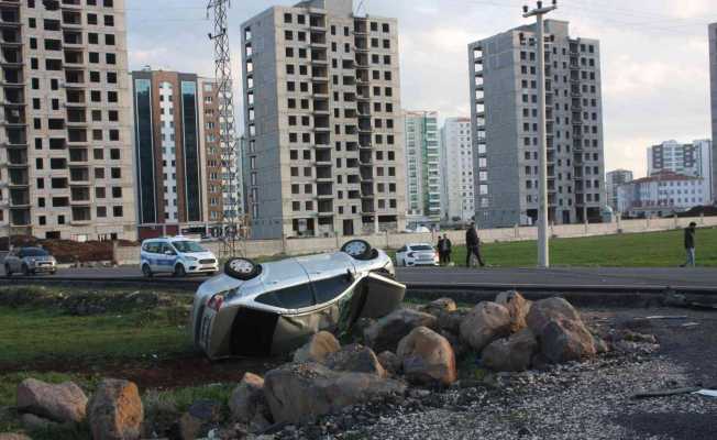 Diyarbakır’da trafik kazası: 2 yaralı