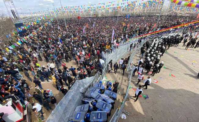 Diyarbakır’daki Nevruz etkinliklerinde gözaltı sayısı 333’e yükseldi