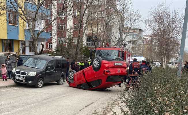 Elazığ’da otomobil ters döndü: 1 yaralı