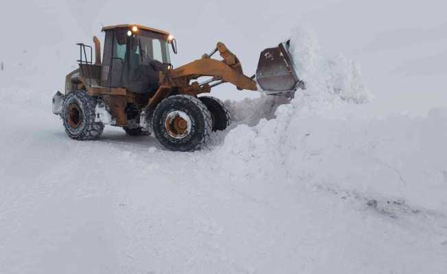 Erzurum’da 325 mahalleye ulaşım sağlanamıyor