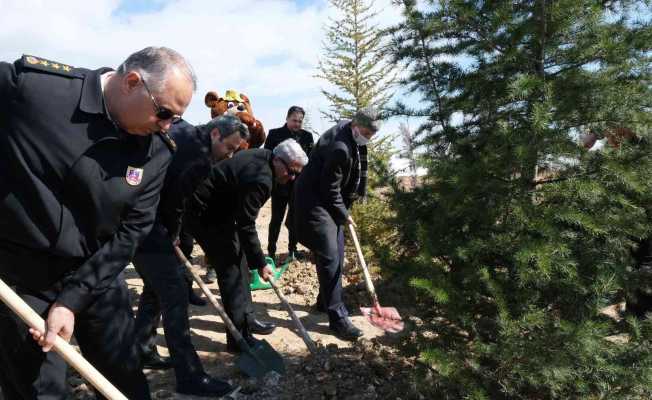 Eskişehir OSB’de fidanlar toprakla buluştu