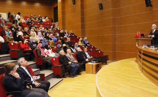 GAÜN’de hekim gözüyle ‘kader’ anlatıldı