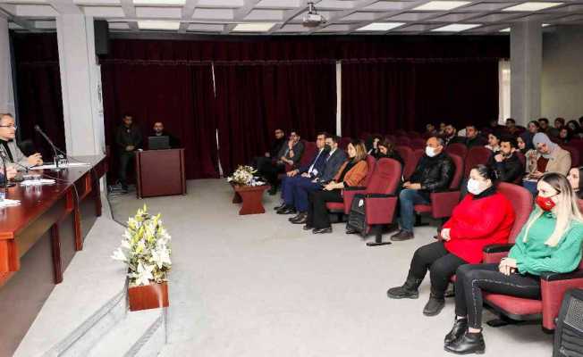 GAÜN’de İstiklal Marşı’nın kabulü paneli düzenlendi