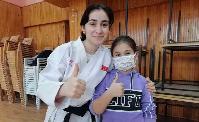 Giresun’un tek kadın karate antrenörü kız çocuklarına karateyi sevdirdi